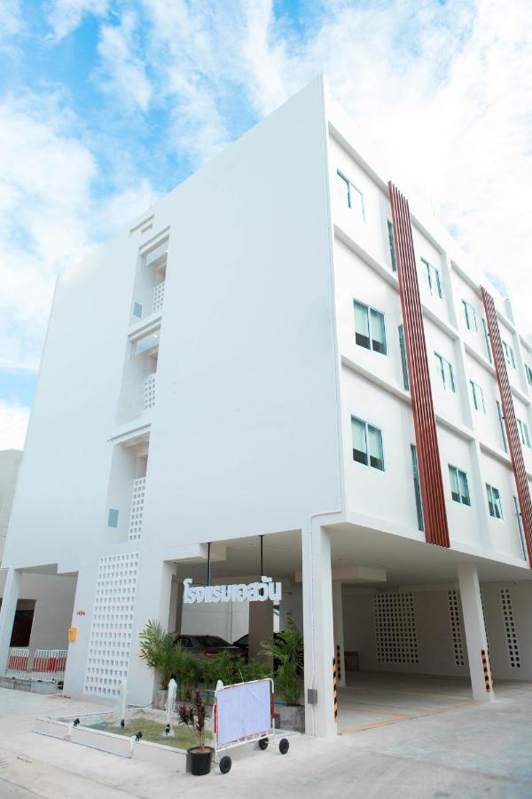 S1 Trang Hotel Экстерьер фото